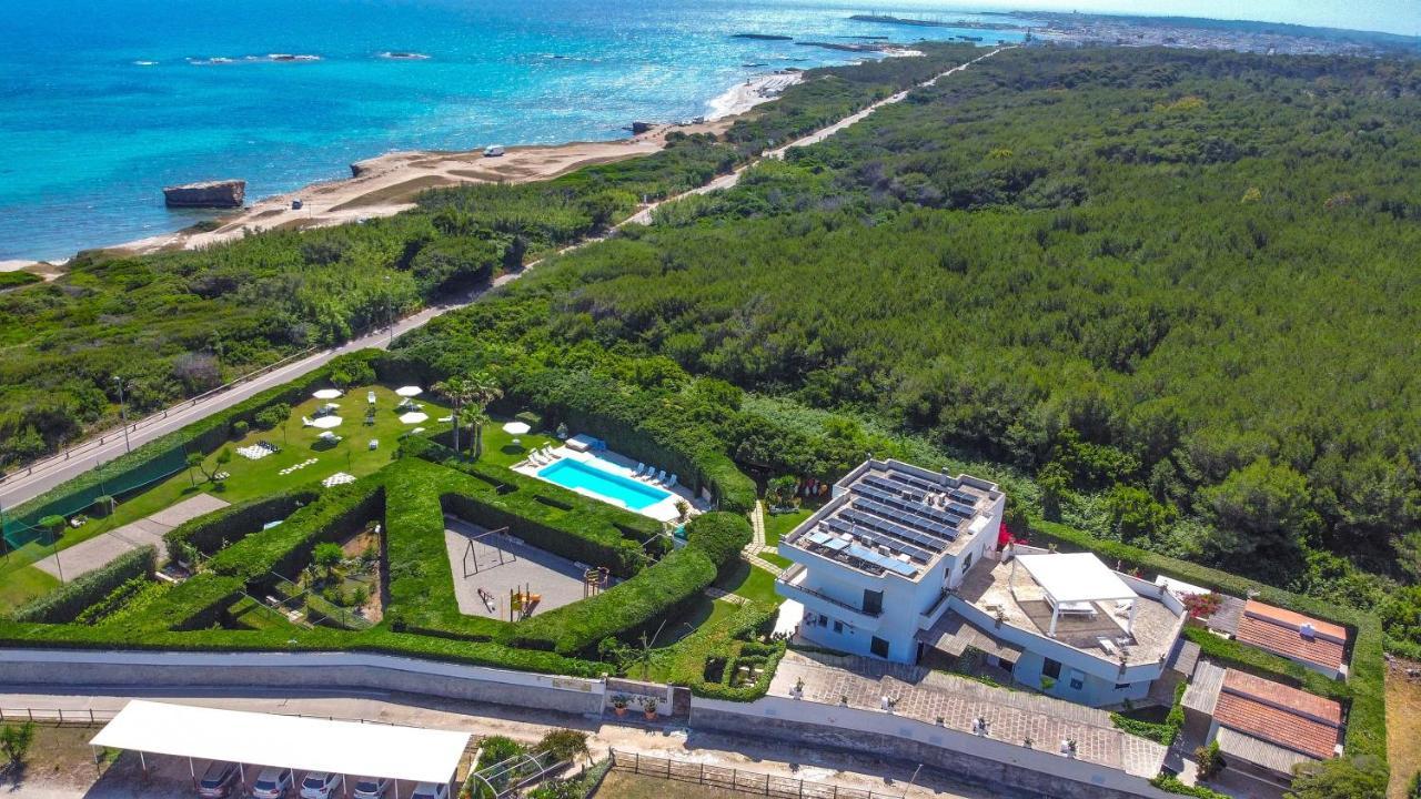 Residence Punta Cassano - In Piscina Sulla Spiaggia Di Sabbia San Foca Eksteriør bilde