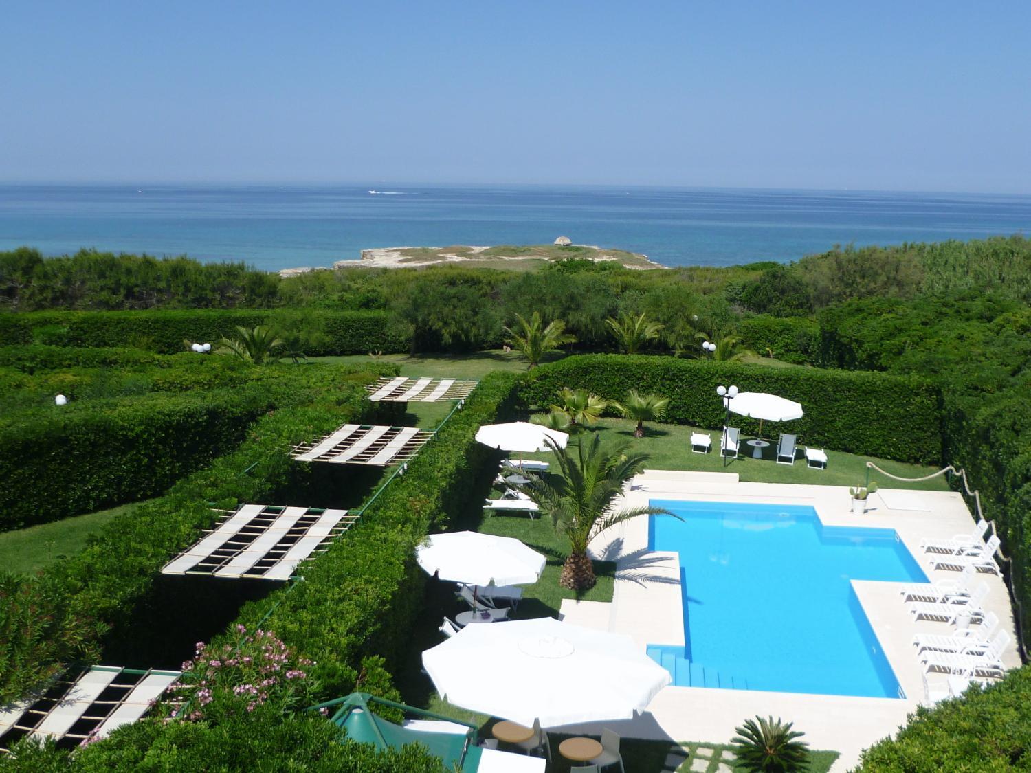 Residence Punta Cassano - In Piscina Sulla Spiaggia Di Sabbia San Foca Eksteriør bilde